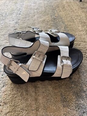 Nurture by Lamaze White Croc-Embossed Buckle Platform Sandals